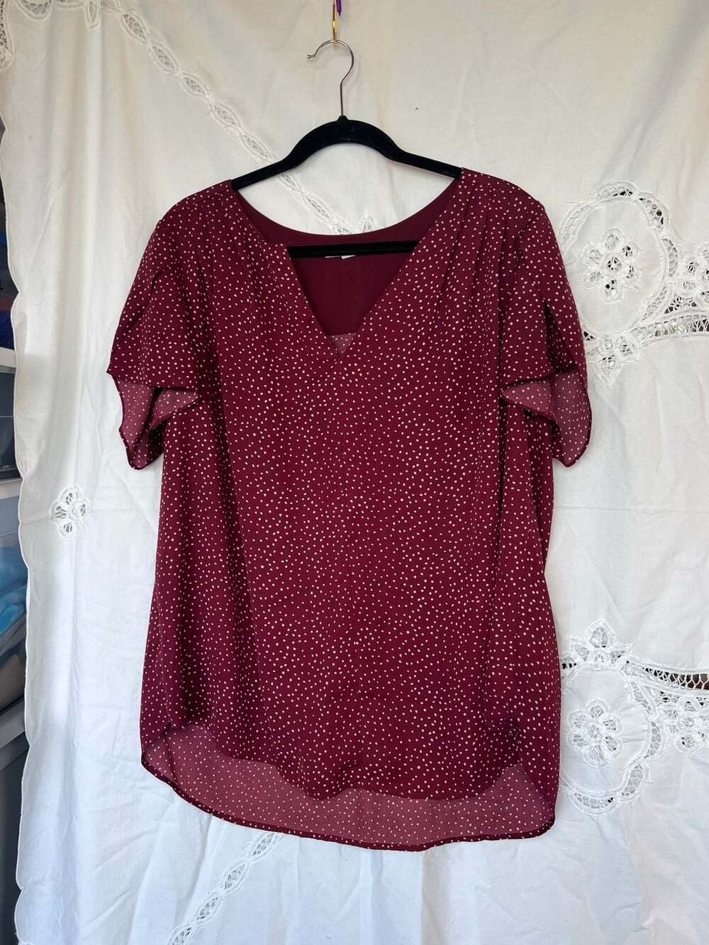 41 Hawthorn Burgundy Polka Dot V-Neck Flutter Sleeve Blouse Size 2X